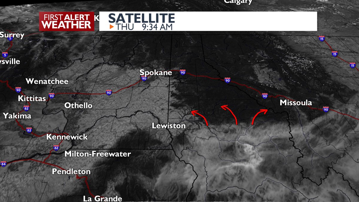mattgraykxly's tweet photo. The Island Creek Fire along the beautiful Selway River is burning hot this morning and blowing off a ton of smoke. That smoke is drifting up towards Kamiah, Grangeville, Orofino, and could reach the LC Valley later today to create a dirty overcast sky. #idwx #idfires https://t.co/qh4IZcN7oB