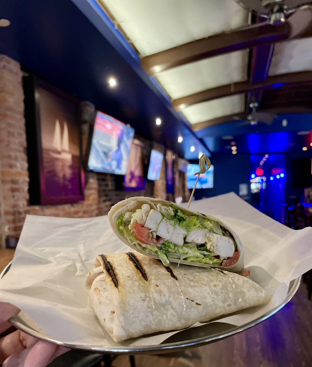 Our Chicken Caesar Wrap is the real MVP 🥗🌯

#misconducttavern #phillyeats #sportsbareats #wraplovers #phillyfoodie #phillylunch #chickencaesarwrap