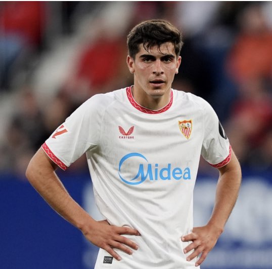 David Garner (@david8garner) on Twitter photo Everton are in a 3 way battle for Juanlu Sanchez from Sevilla. Very versatile and can play in various positions. Everton working on a deal close to β¬19Million Euro π΅βͺοΈ <a href="/FabrizioRomano/">Fabrizio Romano</a> #Everton Everton are in a 3 way battle for Juanlu Sanchez from Sevilla. Very versatile and can play in various positions. Everton working on a deal close to β¬19Million Euro π΅βͺοΈ <a href="/FabrizioRomano/">Fabrizio Romano</a> #Everton