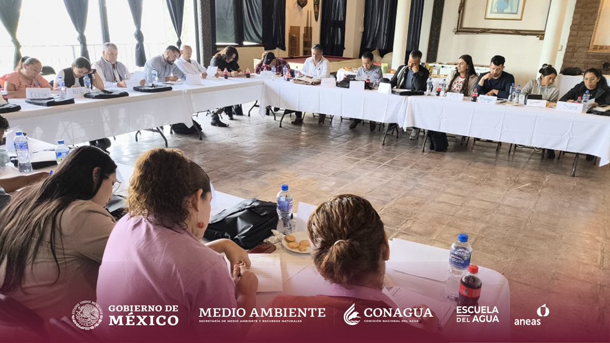 🚰📚 En Zitácuaro, Michoacán, inició el curso presencial “Sistema Comercial” como parte del Programa de Fortalecimiento de Capacidades de la <a href="/conagua_mx/">Conagua</a>  y la #ANEAS.

👥 Participaron autoridades de <a href="/ceacmichoacan/">CEAC MICHOACÁN</a>  y del Sistema de Agua Potable y Alcantarillado de Zitácuaro,