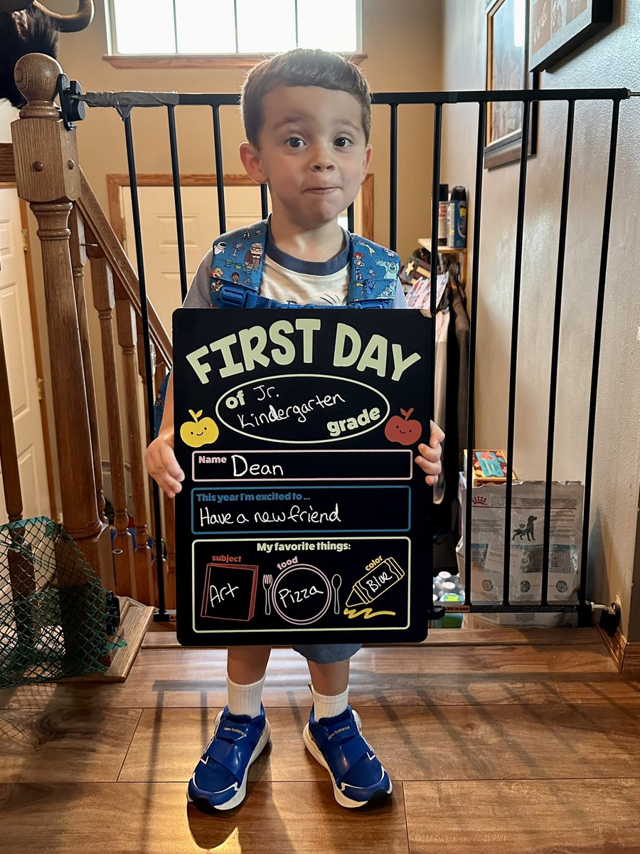 IceBorg's tweet photo. Wasn’t scared.  

Didn’t cry.  

Looked back once to smile and wave while walking in.  

Baller. 

(To answer the question no I didnt cry.   Too damn proud of the lil guy) https://t.co/bF2KUh2zQz