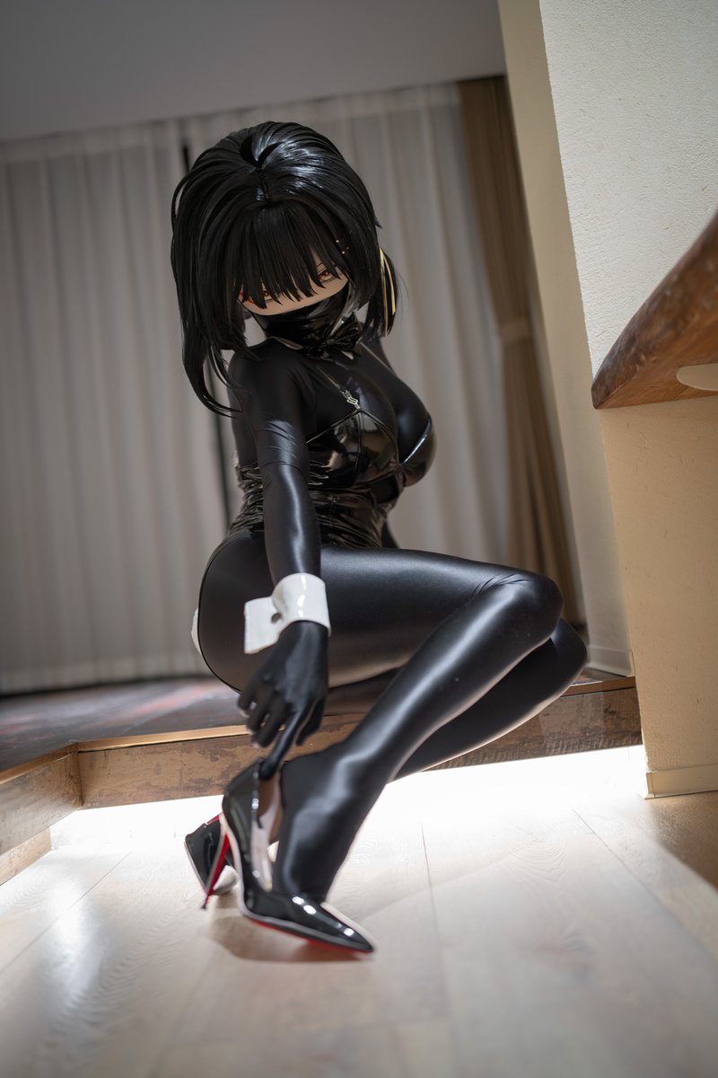 😮‍💨赶个末班车吧...

📷: <a href="/whitegive007/">摆（だる）</a> 

#バニーの日 
#バニーの日2025