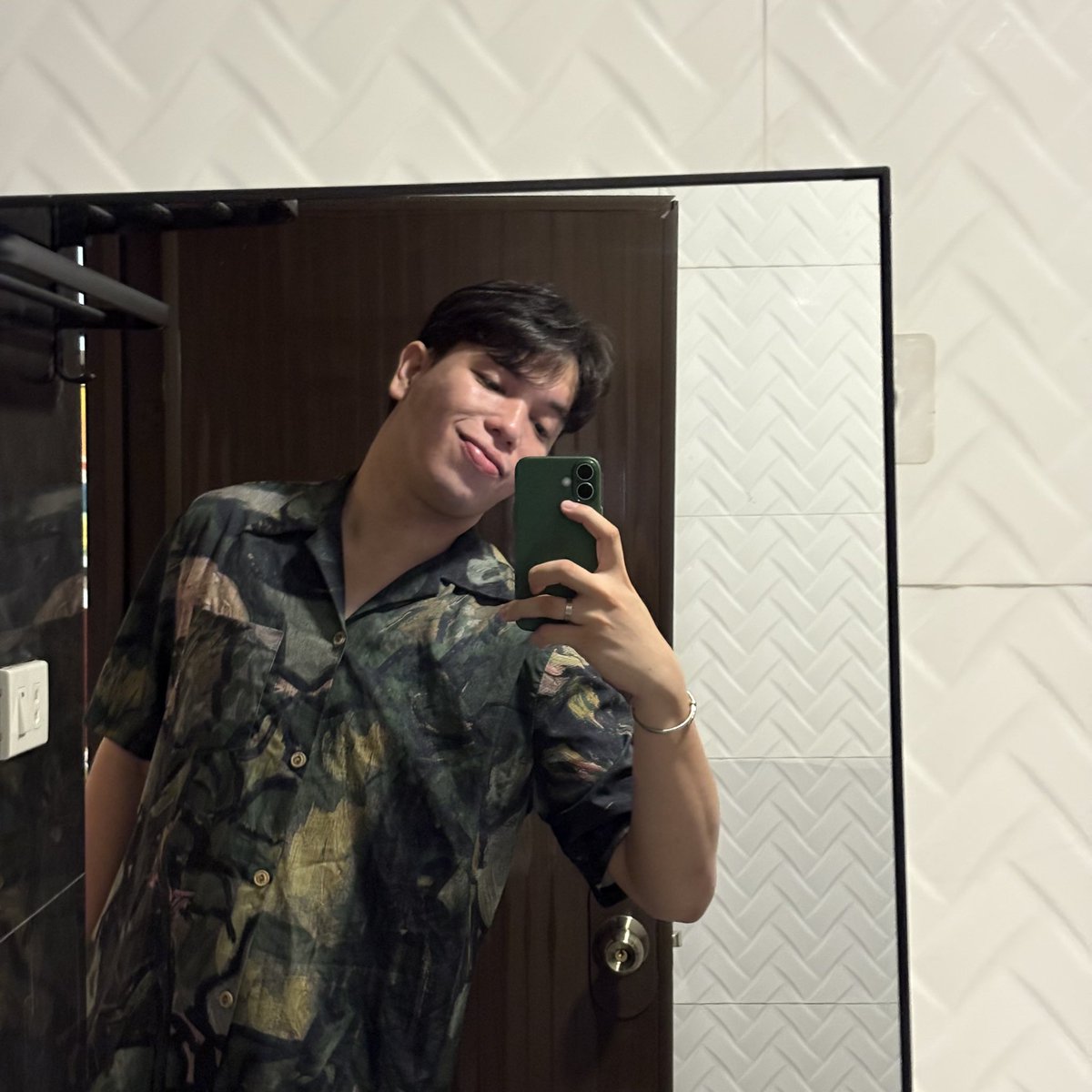 kkennooo's tweet photo. Slide into my dms or I’ll slide into yours? 🤭

#alterbulacan #altermalolos #alterplaridel #alterpulilan #alterbaliwag #alterbaliuag #alterbustos #altercalumpit #alterguiguinto https://t.co/9D5WnIxIl8