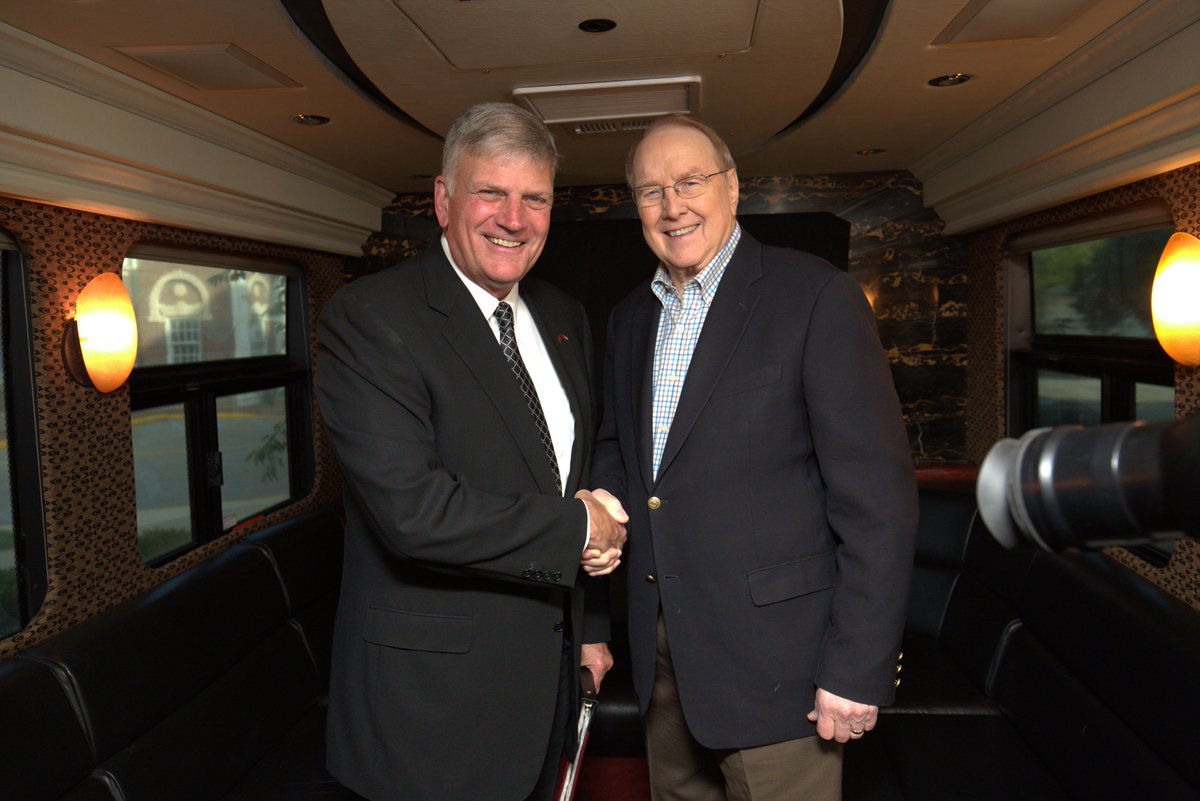 Franklin Graham tweet media