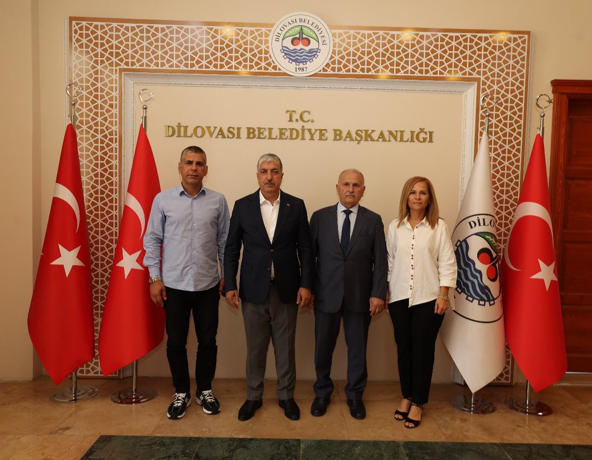 Şahin Şirketler Grubu Yönetim Kurulu Başkanı Kâşif Şahinkesen, Radyo Trent sahibi Tufan Şahinkesen ve Şahin Medya Grubu Yazı İşleri Müdürü Hatice Topçam’a nazik ziyaretlerinden dolayı teşekkür ediyorum.

#BuŞehirHepimizin