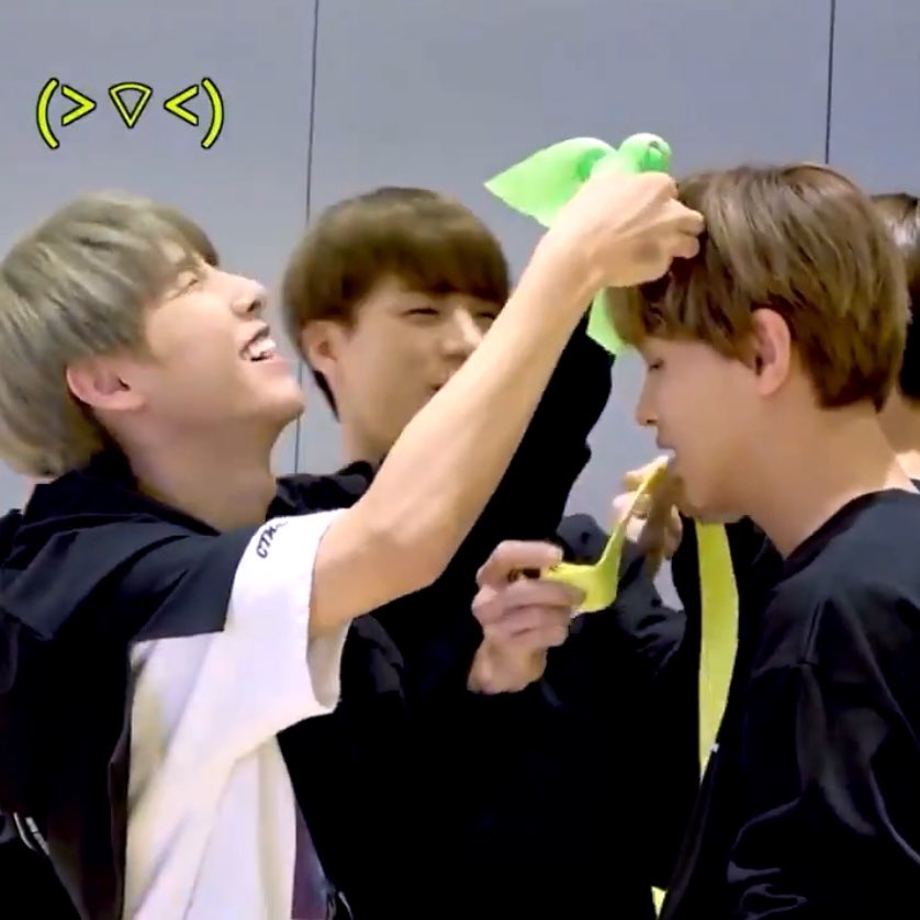 黄 ชื่นใจ (@imnotdatgoodd) on Twitter photo 