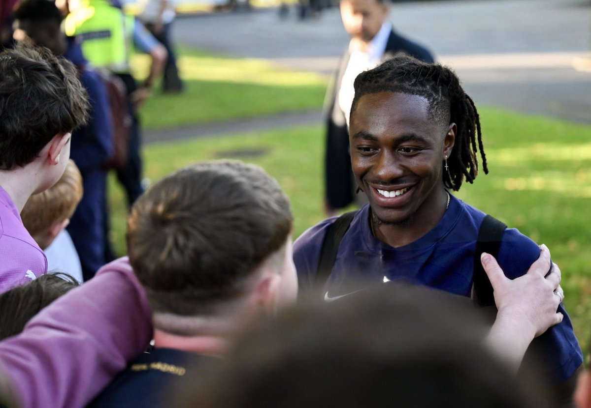 🚨Eberechi Eze was aware that Spurs move would limit his World Cup starting prospects despite better contract terms; Arsenal move viewed as pathway to secure role + existing admiration for the club seen as main factor in shutting Spurs down once Arsenal matched their offer. #AFC