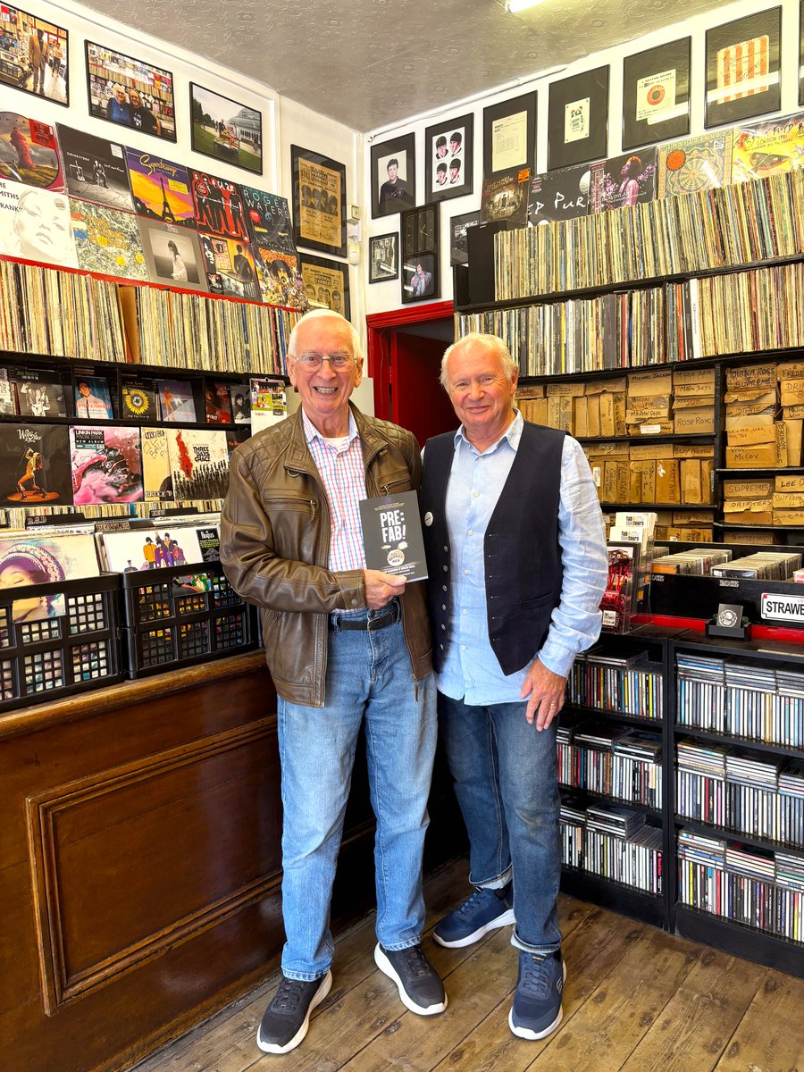 TheMusicalBoxRS's tweet image. We had a lovely afternoon yesterday with Colin Hanton of The Quarrymen, the band that became The Beatles! And our dear friend of the shop Colin Hall.

“Colin Hanton and Colin Hall are co-authors of PRE:FAB! The story of one man, his drums, John Lennon, Paul McCartney, George…