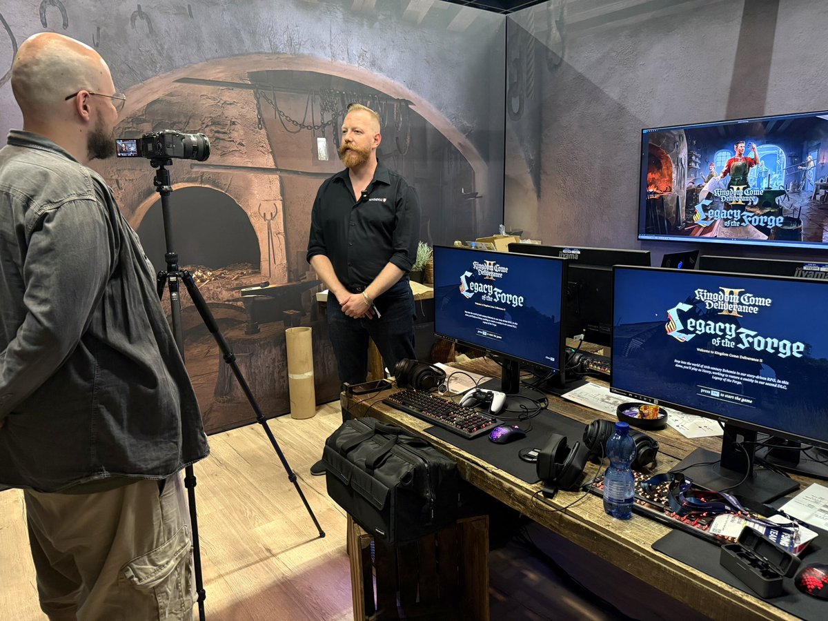 Busy at #gamescom2025 with <a href="/SirTobi28/">Sir Tobi ⚔🛡</a>, getting ready for the second #KCD2 DLC 👀