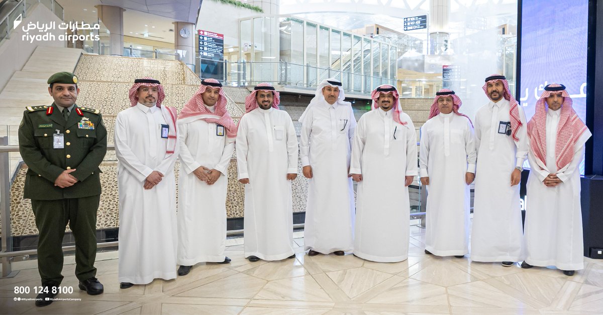 نائب #أمير_منطقة_الرياض صاحب السمو الملكي/ الأمير #محمد_بن_عبدالرحمن_بن_عبدالعزيز -يحفظه الله-يقوم بجولة تفقدية في صالات  #مطار_الملك_خالد الدولي ،للاطلاع على المشاريع التوسعية و أحدث المرافق والنظم التشغيلية، والخدمات المقدمة للمسافرين، بهدف مواكبة معدلات النمو المتزايد في حركة