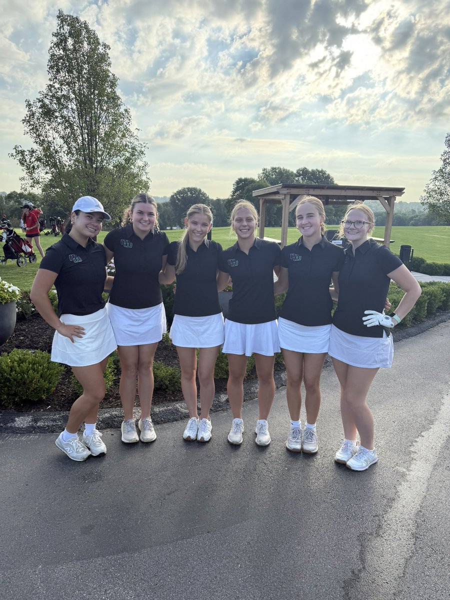 MWHSGirlsGolf's tweet photo. Another season begins for MW Girls Golf.  A youthful team leads at the MN/PL Invite at Miracle Hills.  Sophia Z Olivia G Anna J Jaelynn M Lily H and Addi S.  Go Wildcats @MWHSactivities https://t.co/u74XkUa4IZ