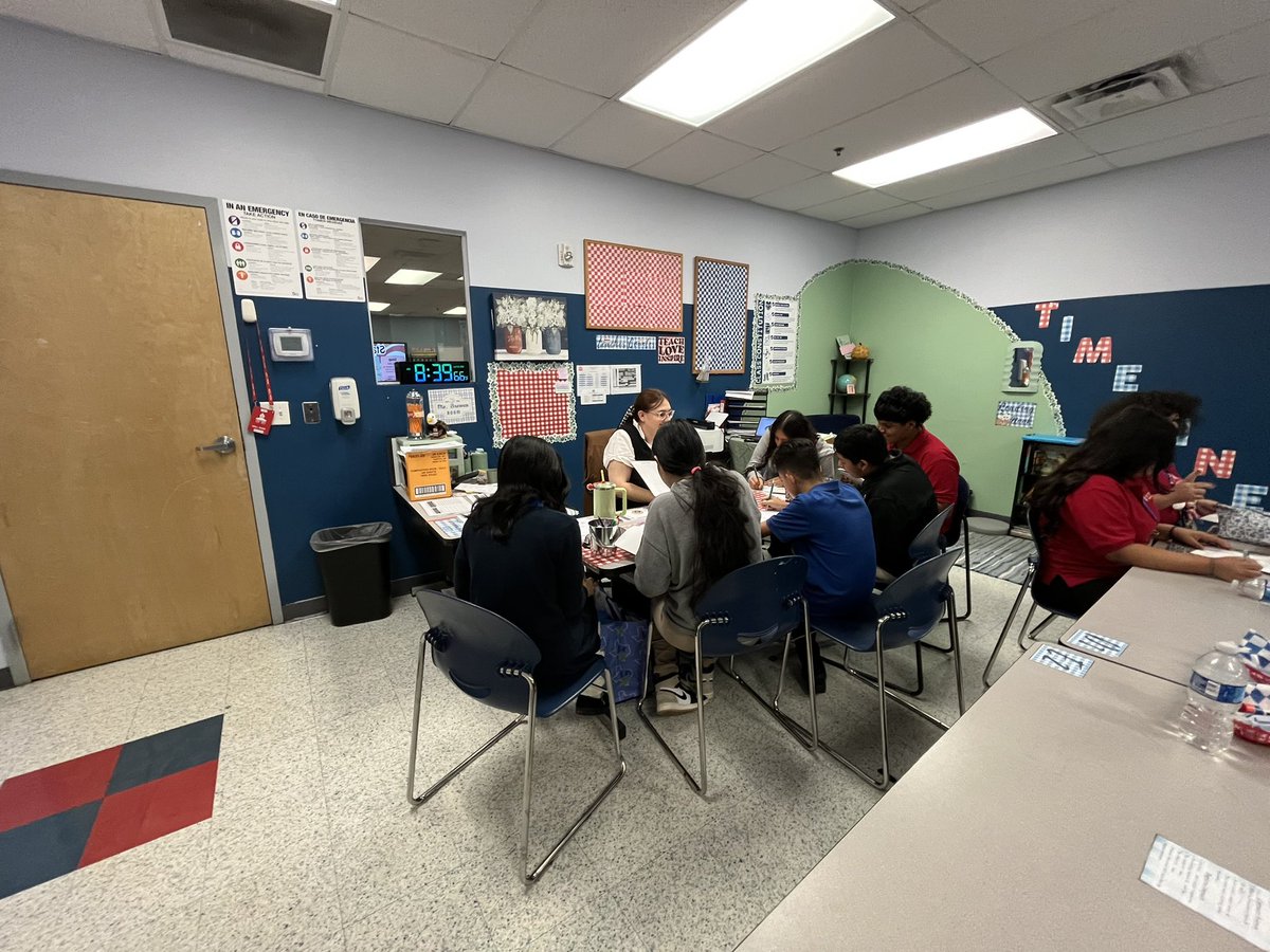 Leadership & Global Studies Academy tweet media