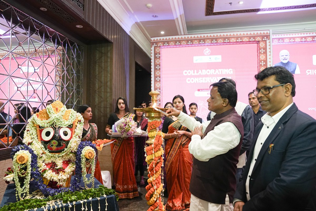 PCCFWL_Odisha's tweet photo. ମାନ୍ୟବର ମୁଖ୍ୟମନ୍ତ୍ରୀ ଶ୍ରୀ ମୋହନ ଚରଣ ମାଝୀଙ୍କ ଦ୍ୱାରା ଭୁବନେଶ୍ୱରସ୍ଥିତ ହୋଟେଲ ମେଫେୟାରଠାରେ ମାନବ-ହାତୀ ସହାବସ୍ଥାନ ସମ୍ବନ୍ଧରେ ଅନ୍ତର୍ଜାତୀୟ କର୍ମଶାଳା ଉଦ୍ଘାଟିତ ହୋଇଯାଇଛି ।  

ଏହି କାର୍ଯ୍ୟକ୍ରମରେ ସମ୍ମାନିତ ଅତିଥିରୂପେ ଜଙ୍ଗଲ, ପରିବେଶ ଓ ଜଳବାୟୁ ପରିବର୍ତ୍ତନ ମନ୍ତ୍ରୀ ଶ୍ରୀ ଗଣେଶରାମ ସିଂଖୁଣ୍ଟିଆ ଯୋଗ ଦେଇଥିଲେ । https://t.co/504IMGQr8g