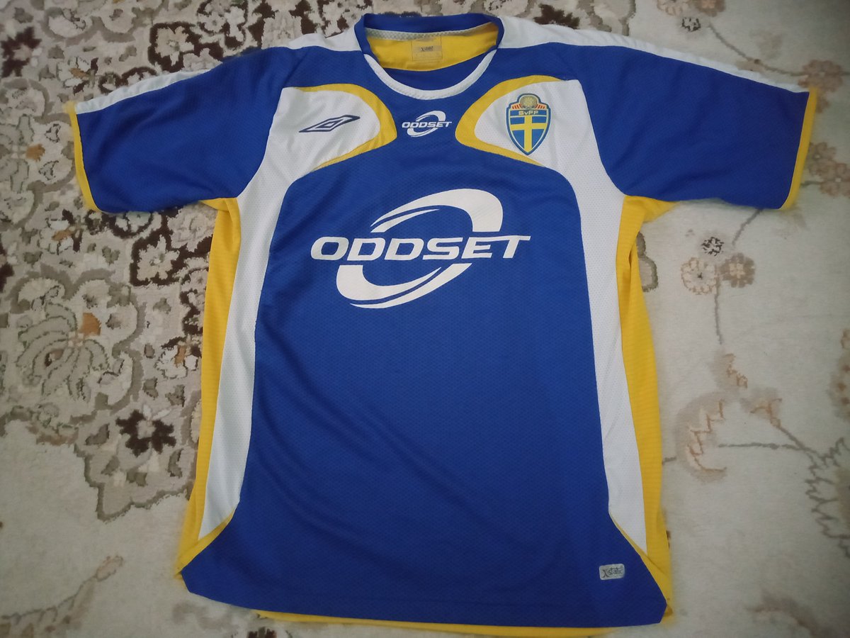 htmoldshirts's tweet photo. السويد كاس العالم 2006 للتداريب نفس نسخة اللاعبين لارج ب 290 ريال شاملة للشحن https://t.co/Jjeg1zHd30
