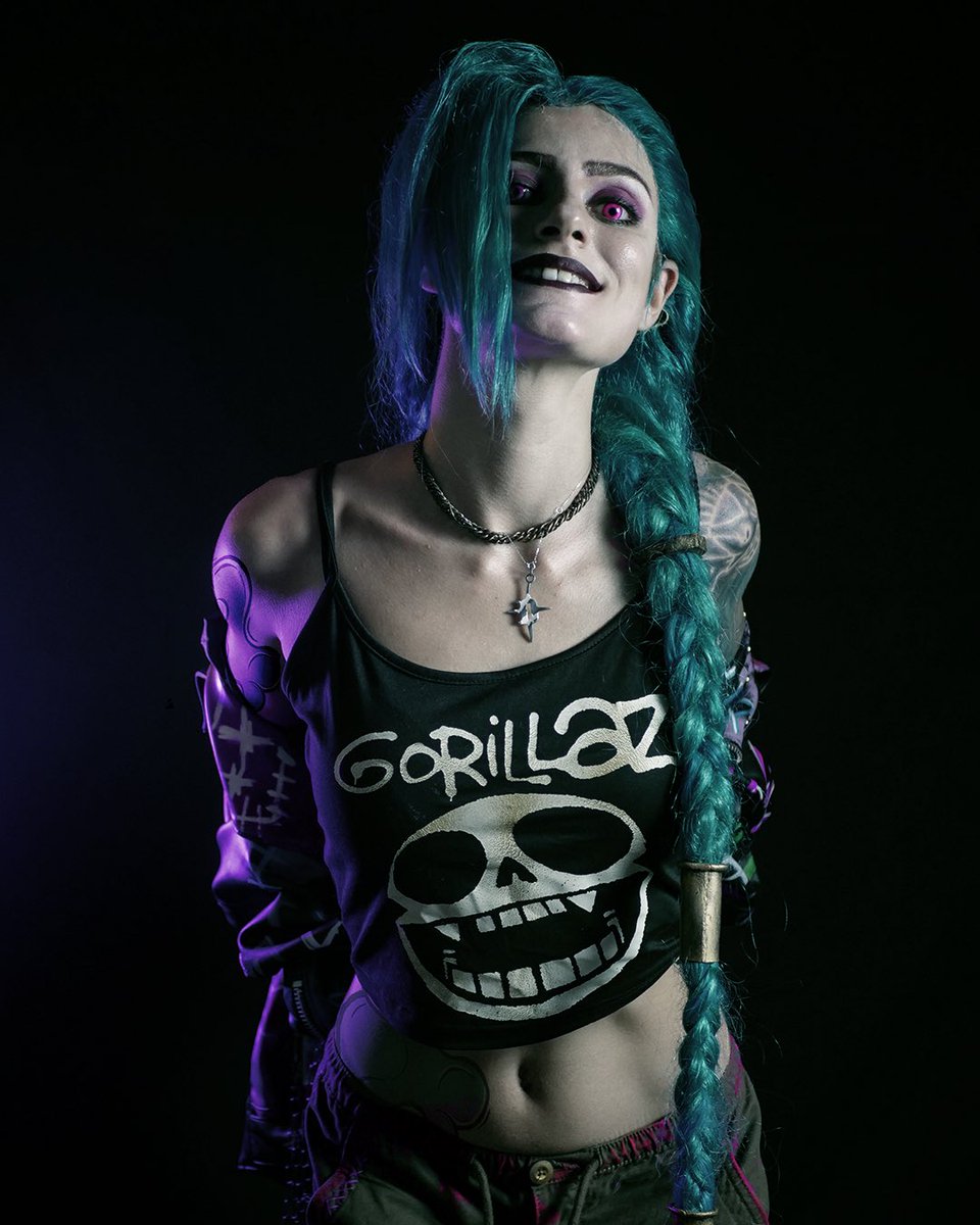Priscillajunk's tweet photo. Jinx with @gorillaz ☠️

@riotgames @arcaneshow 

#jinx https://t.co/BeD3LffQjG