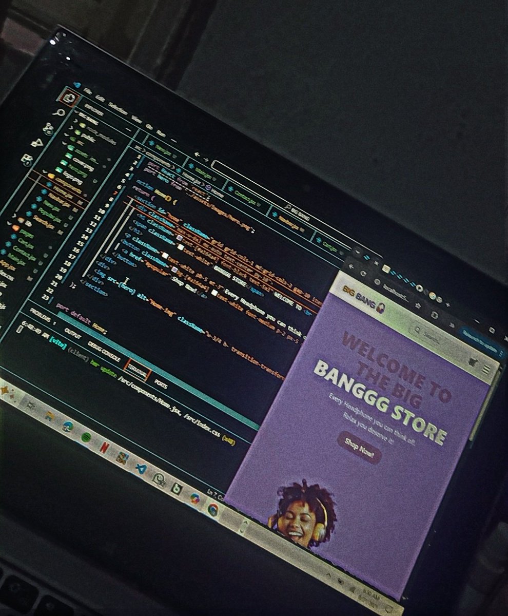 yemith_DEV's tweet image. I think this is better or what do you feel? 🤔👀
Almost done with the responsiveness!.

#buildinpublic #web3 #webdevevelopment #ReactJs #tailwindcss