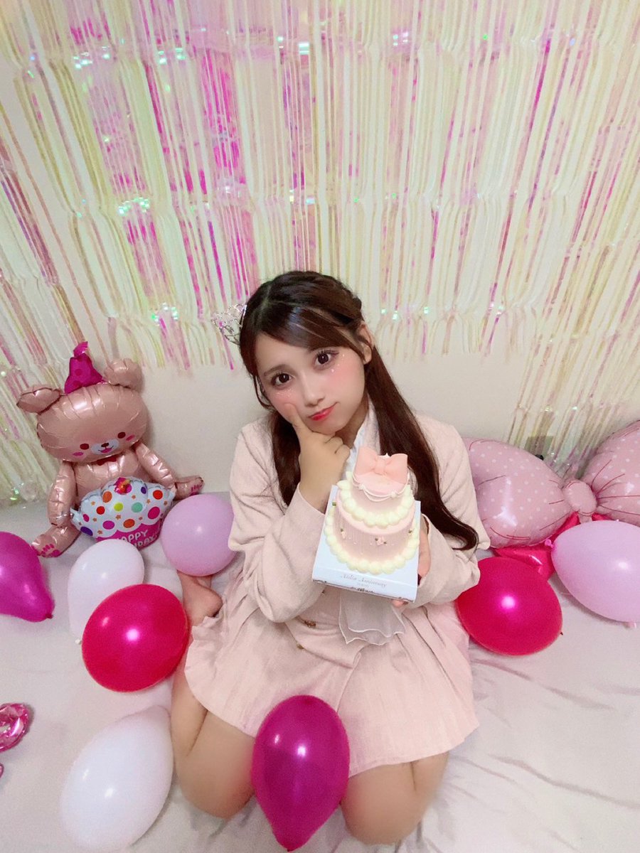 nazuna__0821's tweet photo. 配信ありがとうございました👑💖
22歳のなづなんも好きでいてください🤭 https://t.co/3uLDj6lsDX
