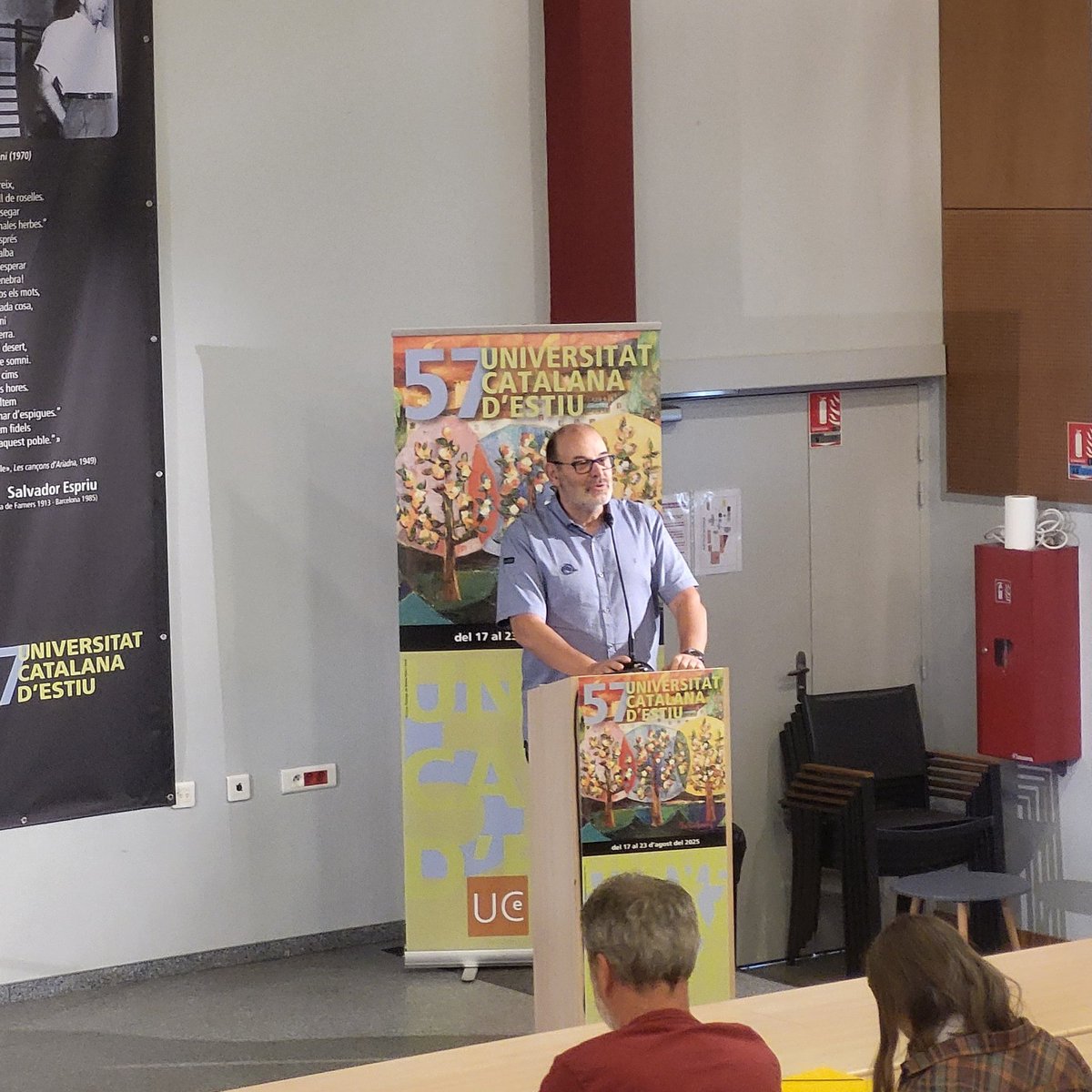 Plataforma per la Llengua 📢 (@llenguacat) on Twitter photo "Cal treballar l'autoestima lingüística. Hi ha més catalanoparlants que mai, cal veure això damunt del fet que ens han convertit en minoria a casa."
<a href="/FannyTurRiera/">Fanny Tur Riera</a> (consell consultiu de <a href="/llenguacat/">Plataforma per la Llengua 📢</a>), en la presentació del nostre documental "Eivissa, tresor pagès" a la #UCE2025. "Cal treballar l'autoestima lingüística. Hi ha més catalanoparlants que mai, cal veure això damunt del fet que ens han convertit en minoria a casa."
<a href="/FannyTurRiera/">Fanny Tur Riera</a> (consell consultiu de <a href="/llenguacat/">Plataforma per la Llengua 📢</a>), en la presentació del nostre documental "Eivissa, tresor pagès" a la #UCE2025.