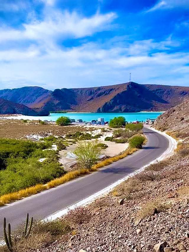 PostBajaSur's tweet photo. 🔊Balandra en La Paz, #BCS playa considerada como una de las playas mas bellas de México ⛱️#ViveLaPazMx https://t.co/pwaquVwG45