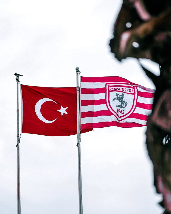 Bugün sahaya çıkacak olan Atatürklü Arma!

1923 ruhunu, 19 Mayıs’ın azmini ve Atatürk’ün izinde mücadele eden bir kulüp olan Samsunspor’a gönülden başarılar diliyoruz.

Kırmızı-beyaz renklerin sahada parlayacağı bu günde; alın teriniz, azminiz ve cesaretinizle tarih yazmaya devam