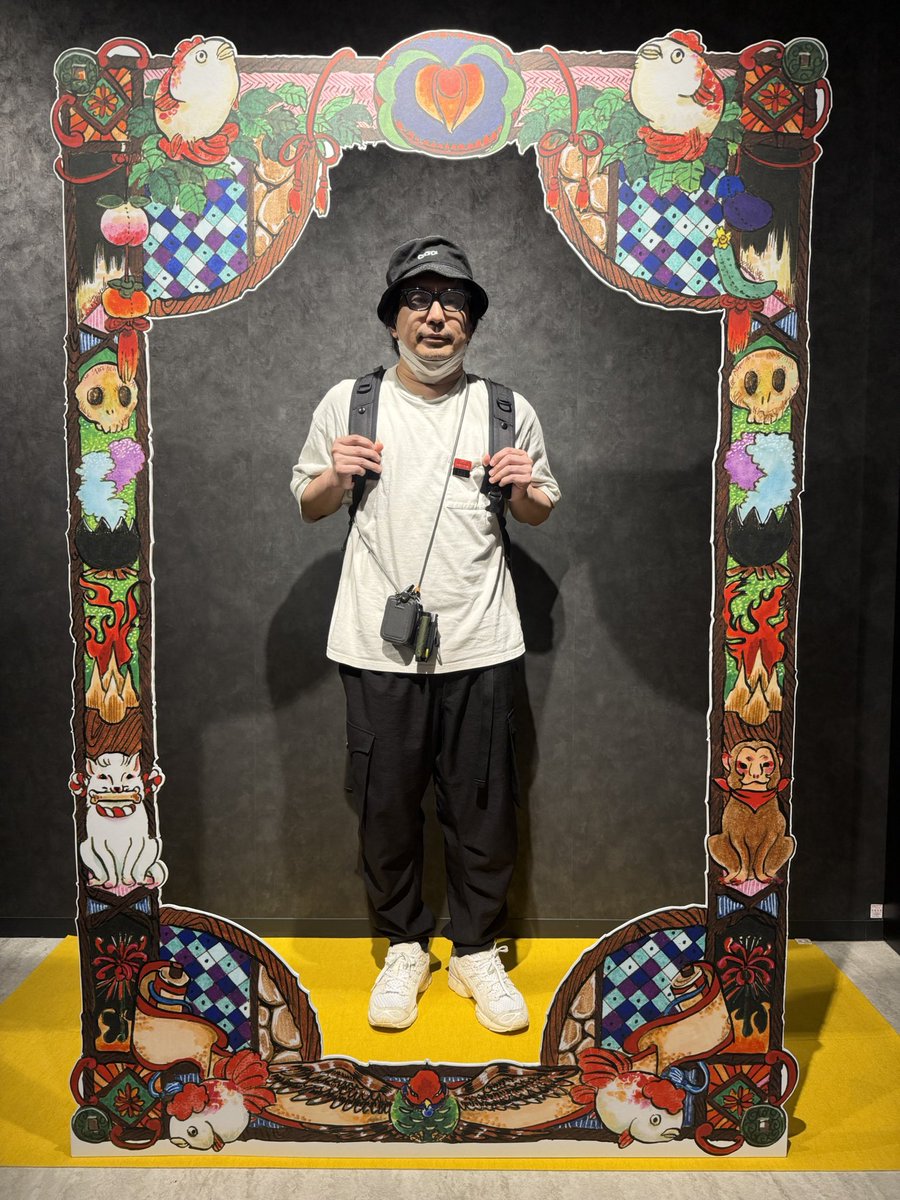 江口夏実画業十五周年記念原画展 半裁タペストリー 鬼灯の冷徹 2025年