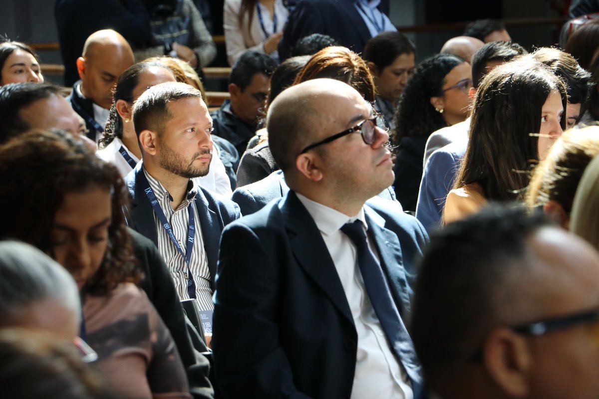 Contraloría de Bogotá D.C (@contraloriabta) on Twitter photo #AEstaHora | Nuestro Contralor, Julián Ruiz, participa en el IX Encuentro de Oficinas de Control Disciplinario Interno.
En este espacio intervienen:
- <a href="/andrescastrofr/">Andrés Castro Franco</a> - personero
- Mauricio Rodríguez - presidente <a href="/CNDJ_Col/">Comisión Nacional de Disciplina Judicial</a>
- Mauricio Moncayo - <a href="/juridicadistri/">Secretaría Jurídica Distrital</a> #AEstaHora | Nuestro Contralor, Julián Ruiz, participa en el IX Encuentro de Oficinas de Control Disciplinario Interno.
En este espacio intervienen:
- <a href="/andrescastrofr/">Andrés Castro Franco</a> - personero
- Mauricio Rodríguez - presidente <a href="/CNDJ_Col/">Comisión Nacional de Disciplina Judicial</a>
- Mauricio Moncayo - <a href="/juridicadistri/">Secretaría Jurídica Distrital</a>