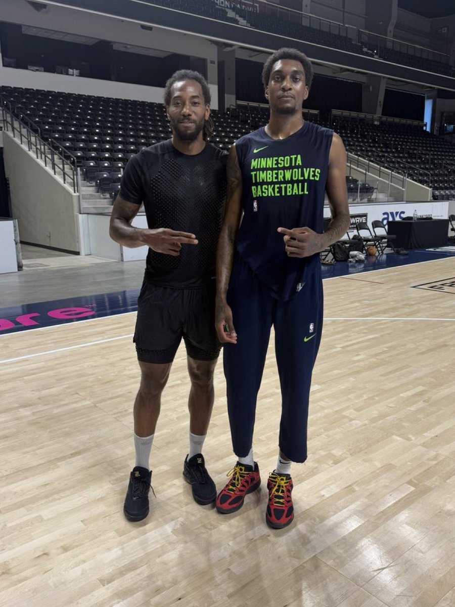 Kawhi Leonard ile Jaden McDaniels birlikte antrenman yaptı 👀
