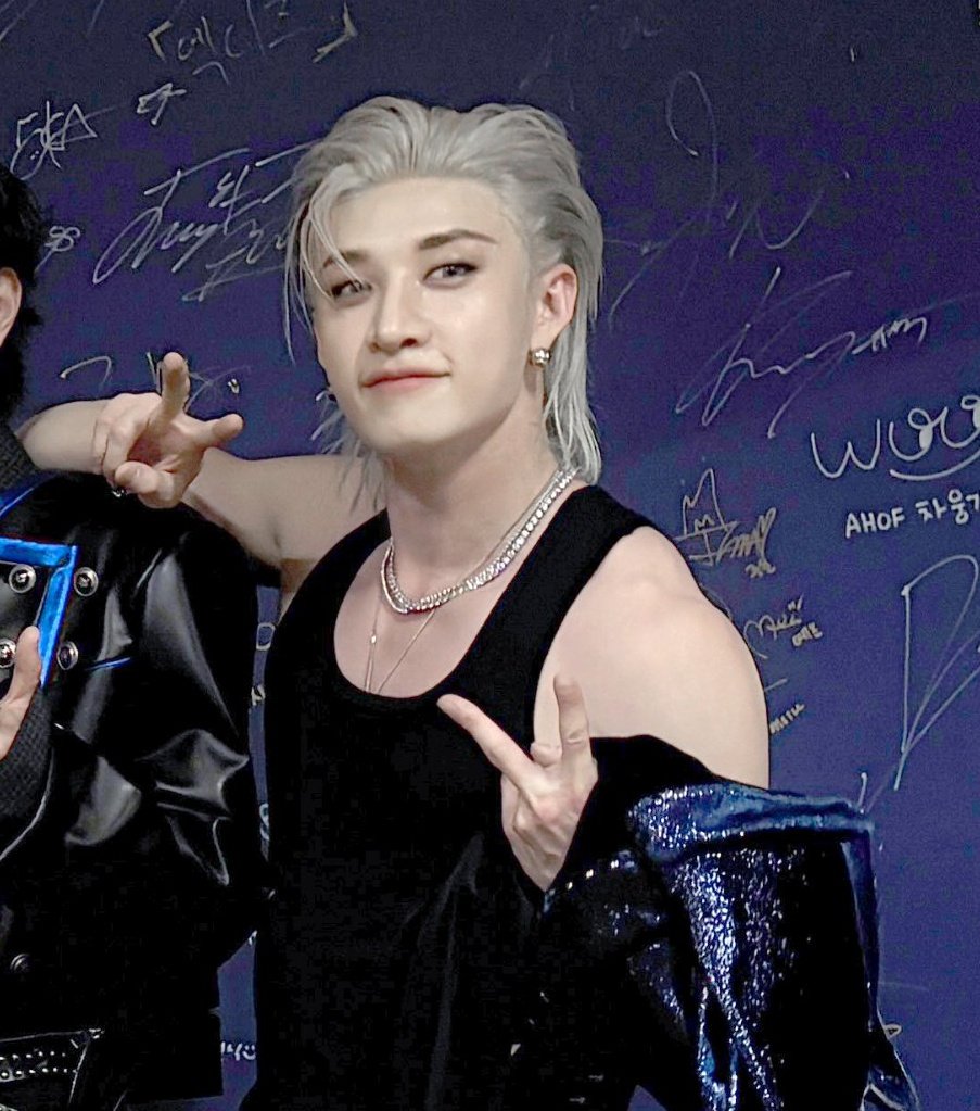bangchanope's tweet photo. oh hello.... https://t.co/thG28qBejZ