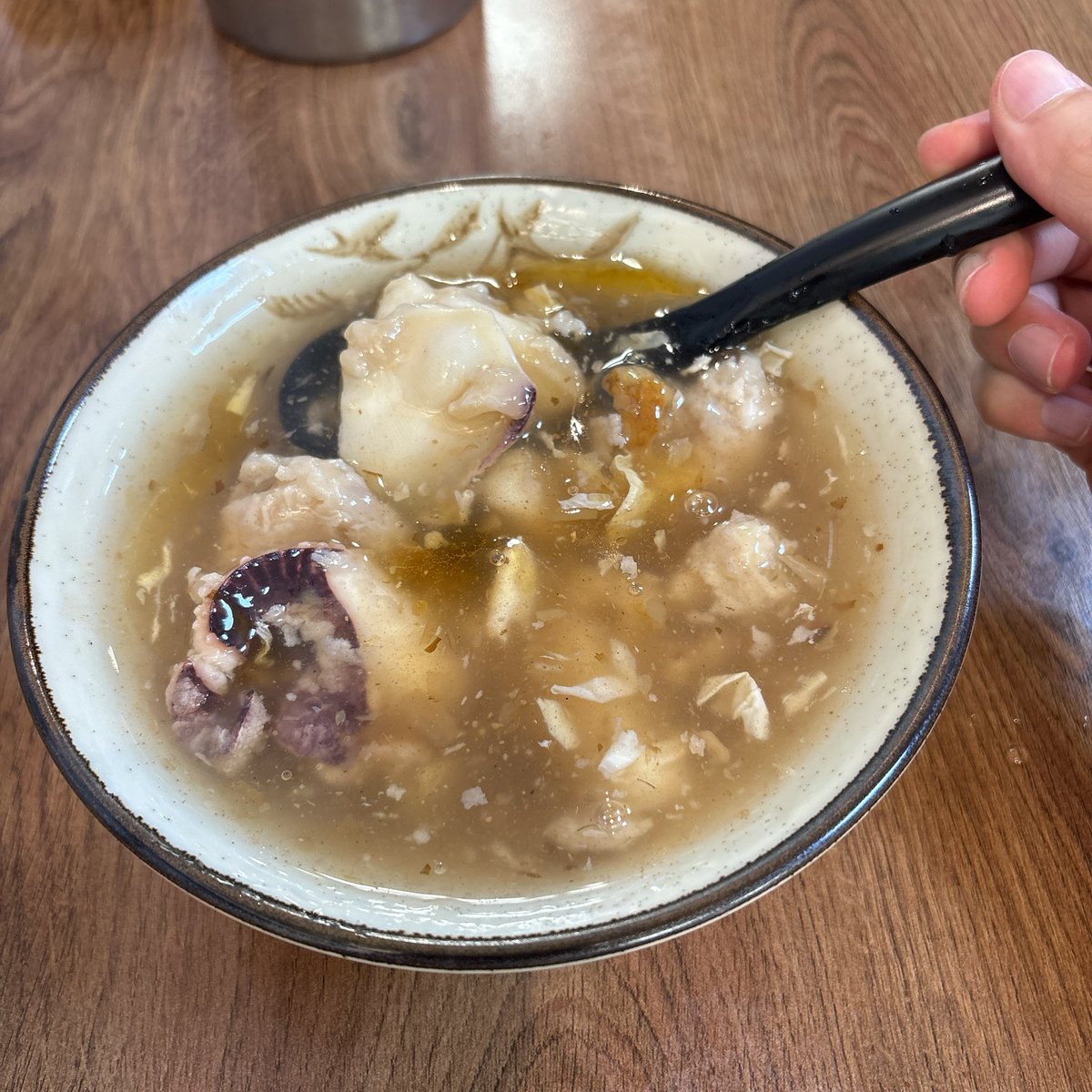 c_so1997's tweet photo. 離職了，裸辭
不去想以後的事
現在我只想當想睡就睡的懶蟲

有時間解鎖以前下班吃不到
放假要排隊的名單了 讚讚 https://t.co/FKYCLJskYB