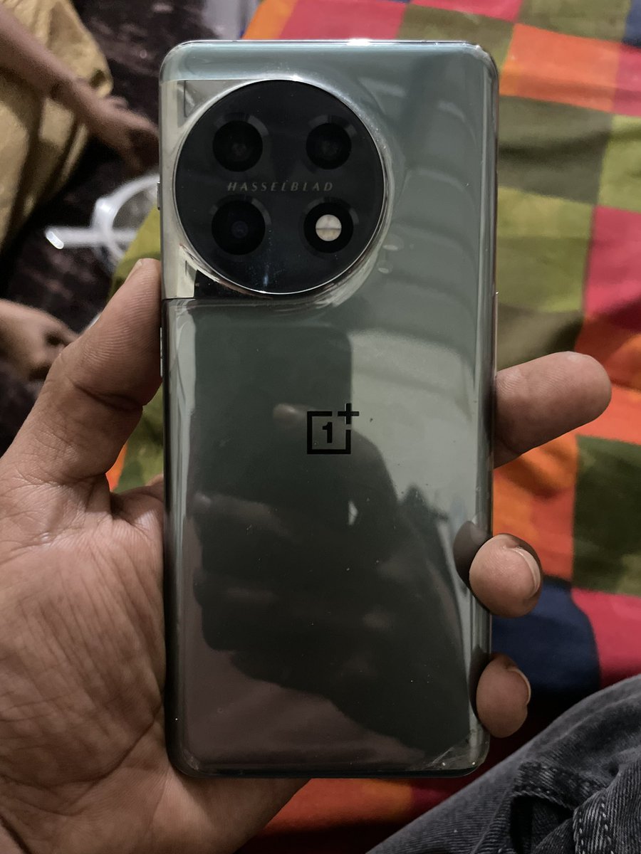 mastanshaik2's tweet image. Without any software update or drop, my OnePlus 11 suddenly showed a green line on the display. This is disappointing for a flagship phone.I never updated since purchase becauseof green line. showed not even updated @OnePlus_IN #OnePlus11 @oneplus @OnePlus_Support @GyanTherapy