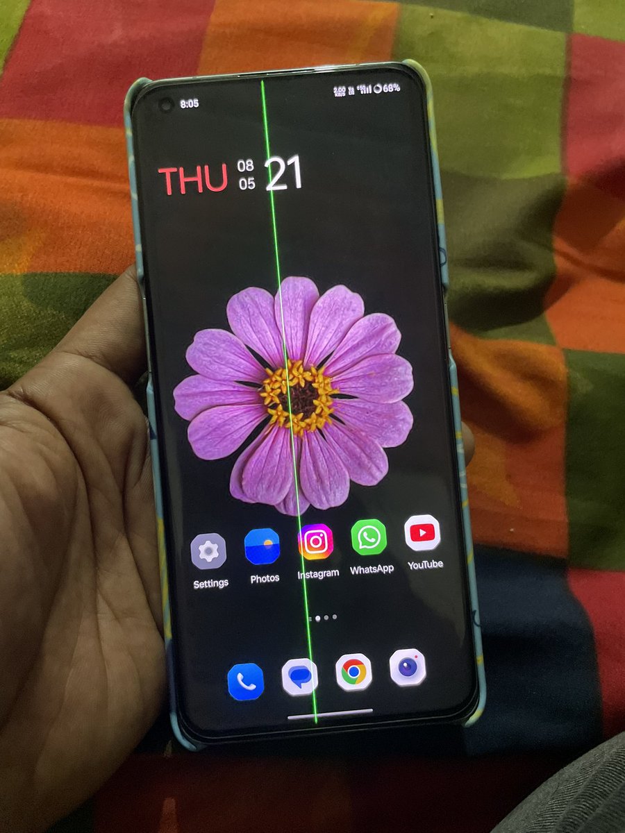 mastanshaik2's tweet image. Without any software update or drop, my OnePlus 11 suddenly showed a green line on the display. This is disappointing for a flagship phone.I never updated since purchase becauseof green line. showed not even updated @OnePlus_IN #OnePlus11 @oneplus @OnePlus_Support @GyanTherapy