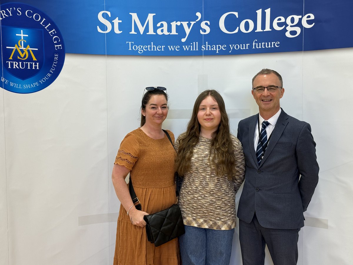 🌟 Year 11 &amp; 12 Results 🌟
 
Many congratulations to our Yr 11 and 12 students who received their results this morning. We were so delighted with the levels of achievement and could not be more proud of you all.