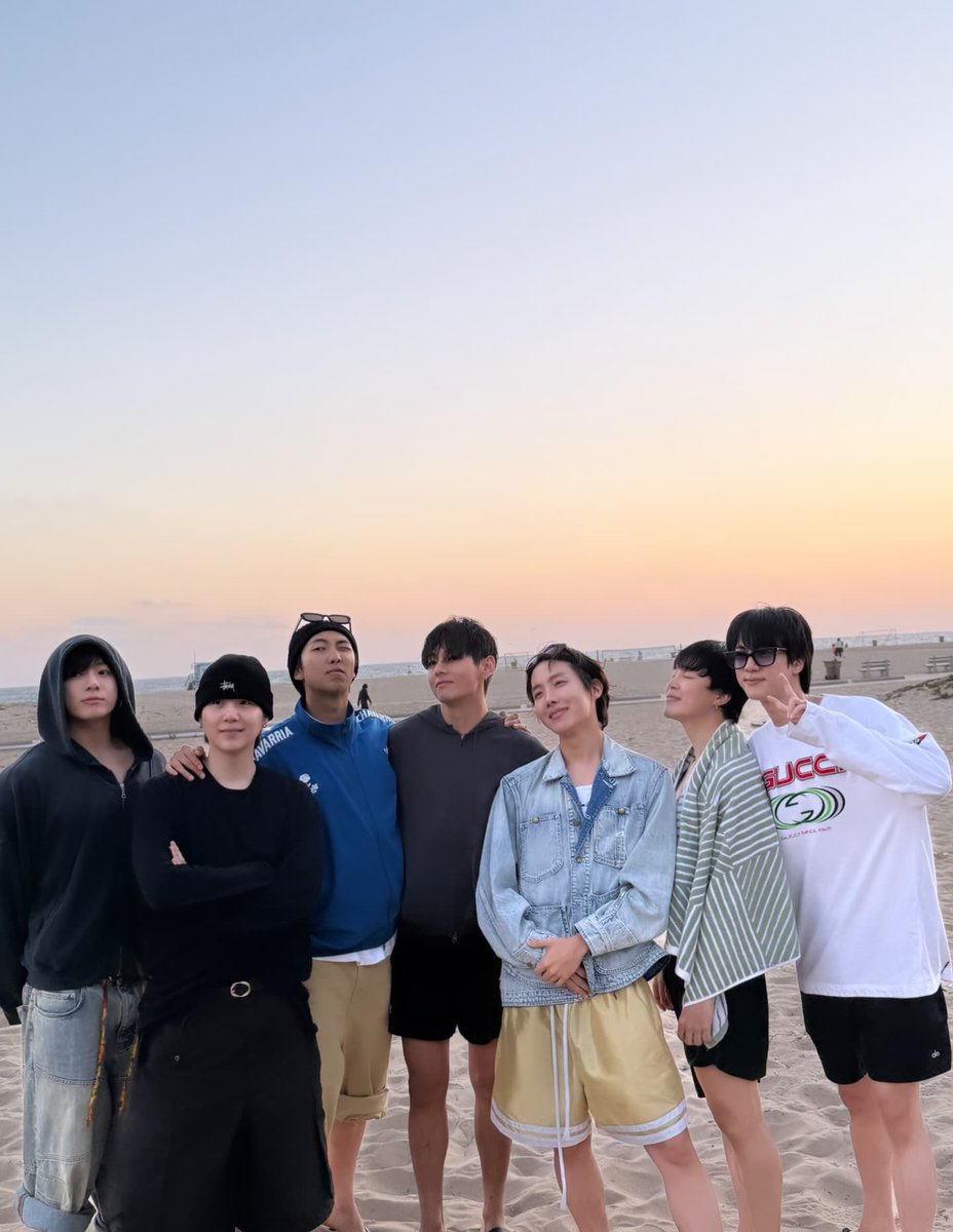 Bangtan💜Sonyeondan⁷ ⟭⟬⟬⊙⊝⊜ tweet media