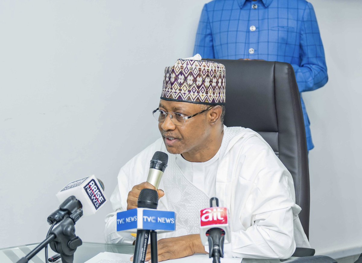 Better Kaduna🌆 (@better_kaduna) on Twitter photo According to Gov <a href="/ubasanius/">Senator Uba Sani</a>, the proposed road project will stretch from the Romi community to Karatudu, adding that there is an ongoing road project that stretches from Keke to Makera, Doka Mai Jema’a to Dan Hono in Kujama ward of Chikun Local Government.
The governor also According to Gov <a href="/ubasanius/">Senator Uba Sani</a>, the proposed road project will stretch from the Romi community to Karatudu, adding that there is an ongoing road project that stretches from Keke to Makera, Doka Mai Jema’a to Dan Hono in Kujama ward of Chikun Local Government.
The governor also