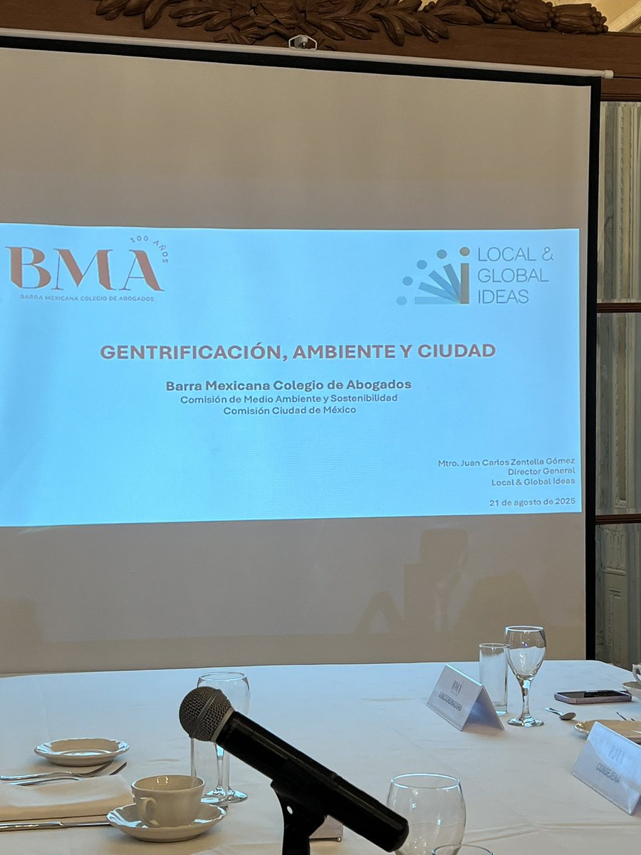 MauricioLimonA's tweet photo. Escuchando a @jczentella sobre el tema de gentrificación, ambiente y ciudad. Excelente tema y muy actual. https://t.co/AmcZE8ulSG