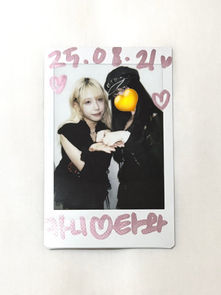 카니 カニ tweet media