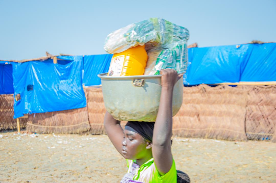 CanadaCameroon's tweet photo. 🇨🇦🇹🇩 In 2024, 1,160 women &amp; vulnerable people affected by floods in Walia-Est, N’Djamena received vital assistance thanks to Canada’s support. With #CFLI and #ADASE-Chad, hope was restored in affected communities. https://t.co/R1eSVuDPxy