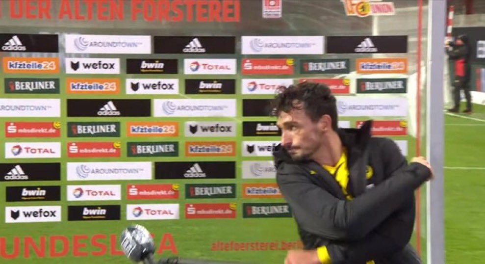 •Mqnuel• tweet media