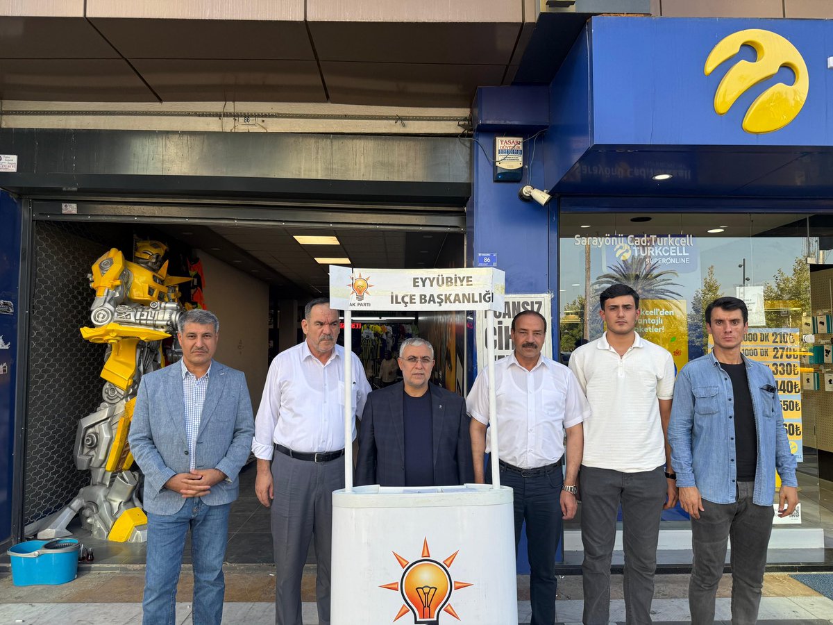 📍KAPAKLI PASAJI

📌 SEN YOKSAN 1 EKSİĞİZ

İlçe Başkanımız Süleyman Elgün öncülüğünde; 

İlk günkü heyecanla, çoşkuyla sahadayız.

İlçe Başkan Yardımcılarımız, İlçe Belediye Meclis Üyemiz ve İlçe Yönetim Kurulu Üyelerimiz, İlçe Gençlik Kollarımız tarafından sahada yürütülen ‘Yeni