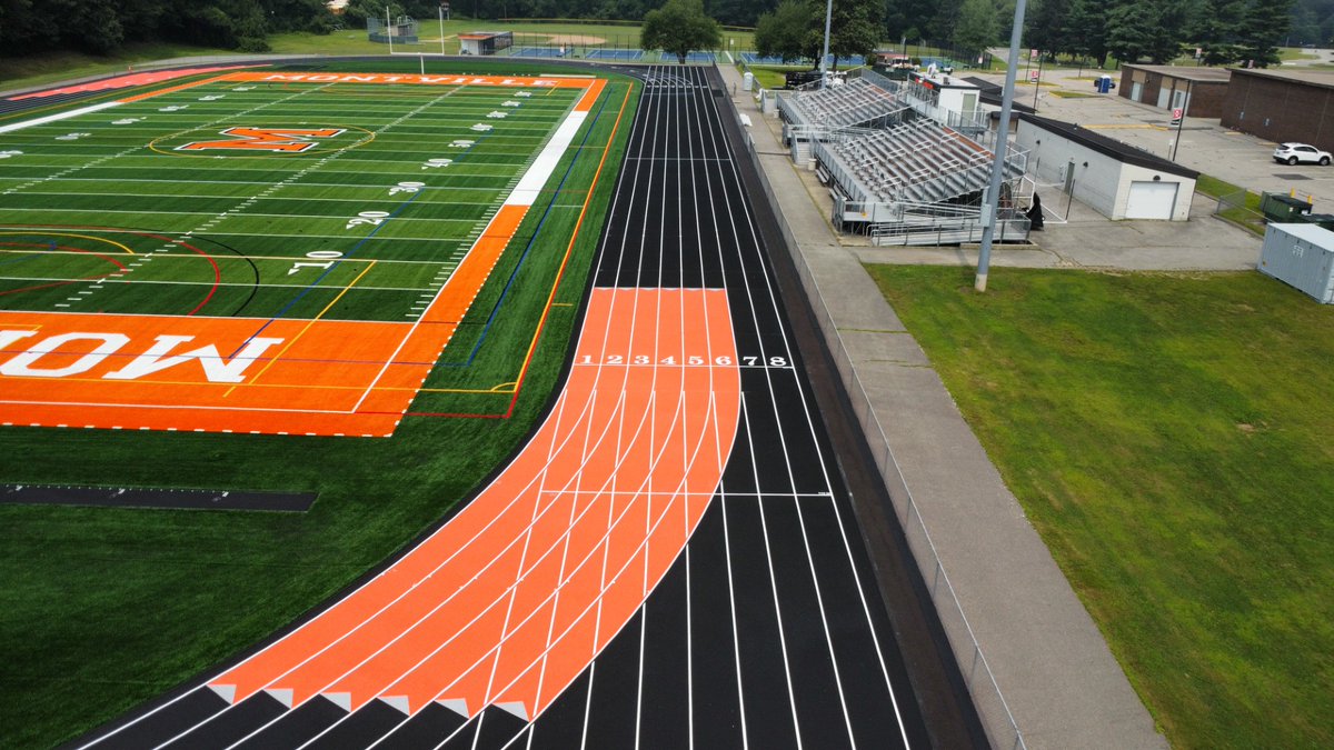 Beynon Sports (@beynonsports) on Twitter photo 🟠Montville High School in Connecticut, home of the Wolves, recently received an exciting double upgrade at its multipurpose sports facility!
Following this renovation, Montville HS now boasts two great <a href="/TarkettSports/">Tarkett Sports</a> surfacing solutions, including a new <a href="/BeynonSports/">Beynon Sports</a> BSS-300 🟠Montville High School in Connecticut, home of the Wolves, recently received an exciting double upgrade at its multipurpose sports facility!
Following this renovation, Montville HS now boasts two great <a href="/TarkettSports/">Tarkett Sports</a> surfacing solutions, including a new <a href="/BeynonSports/">Beynon Sports</a> BSS-300
