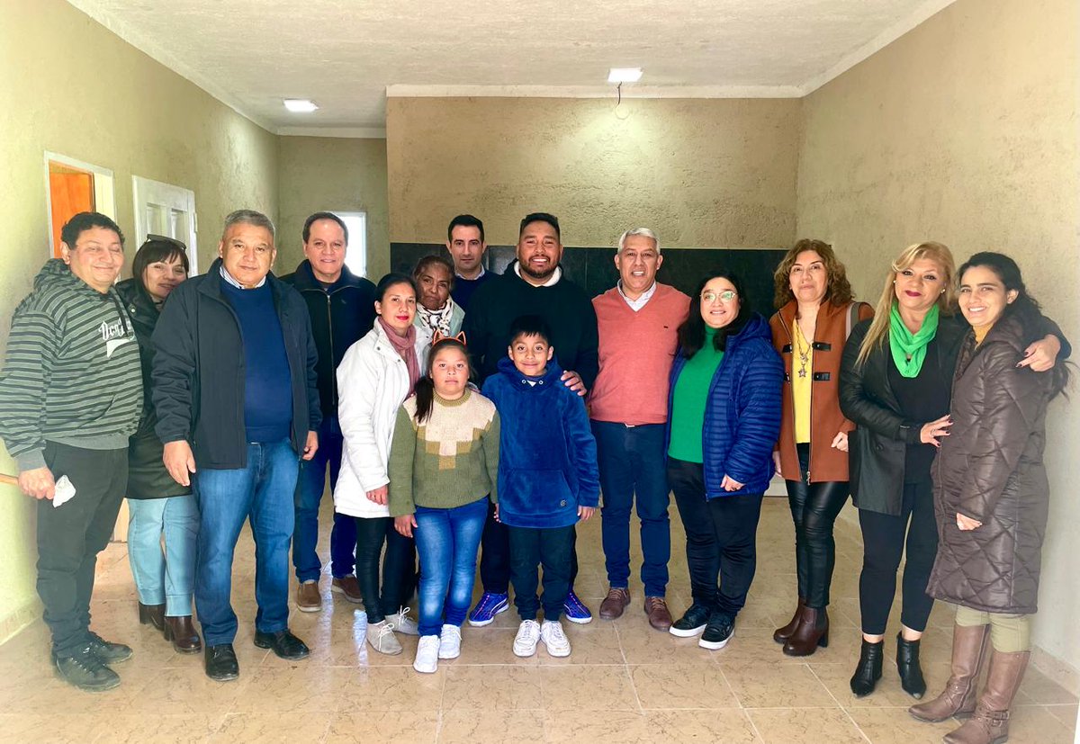 Hoy entregamos la casa #AJALaR N⁰19 en el Dpto Sanagasta, ver la emocion en los niños y el orgullo de sus padres es gratificante, con la premisa de nuestro conductor <a href="/QuintelaRicardo/">Ricardo Quintela</a> de Pan, Techo y trabajo.
Gratificante dignificar a esta hermosa familia.