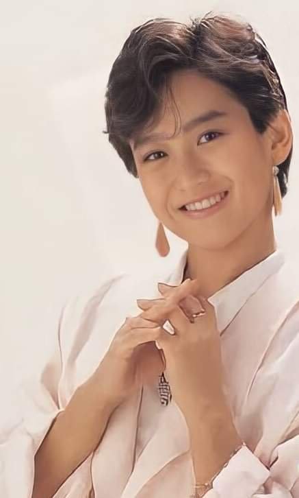 ShuuYukikoYoko's tweet photo. 岡田有希子(佐藤佳代)さん🌟

58回目のお誕生日おめでとうございます🎊💐🎂

令和になっても貴女は #永遠のアイドル です😊✨

#岡田有希子 さん 
#佐藤佳代 さん
#愛知県名古屋市熱田区 出身
#岡田有希子生誕58周年 
#岡田有希子は永遠 🌟 https://t.co/tsF8EhxOh5
