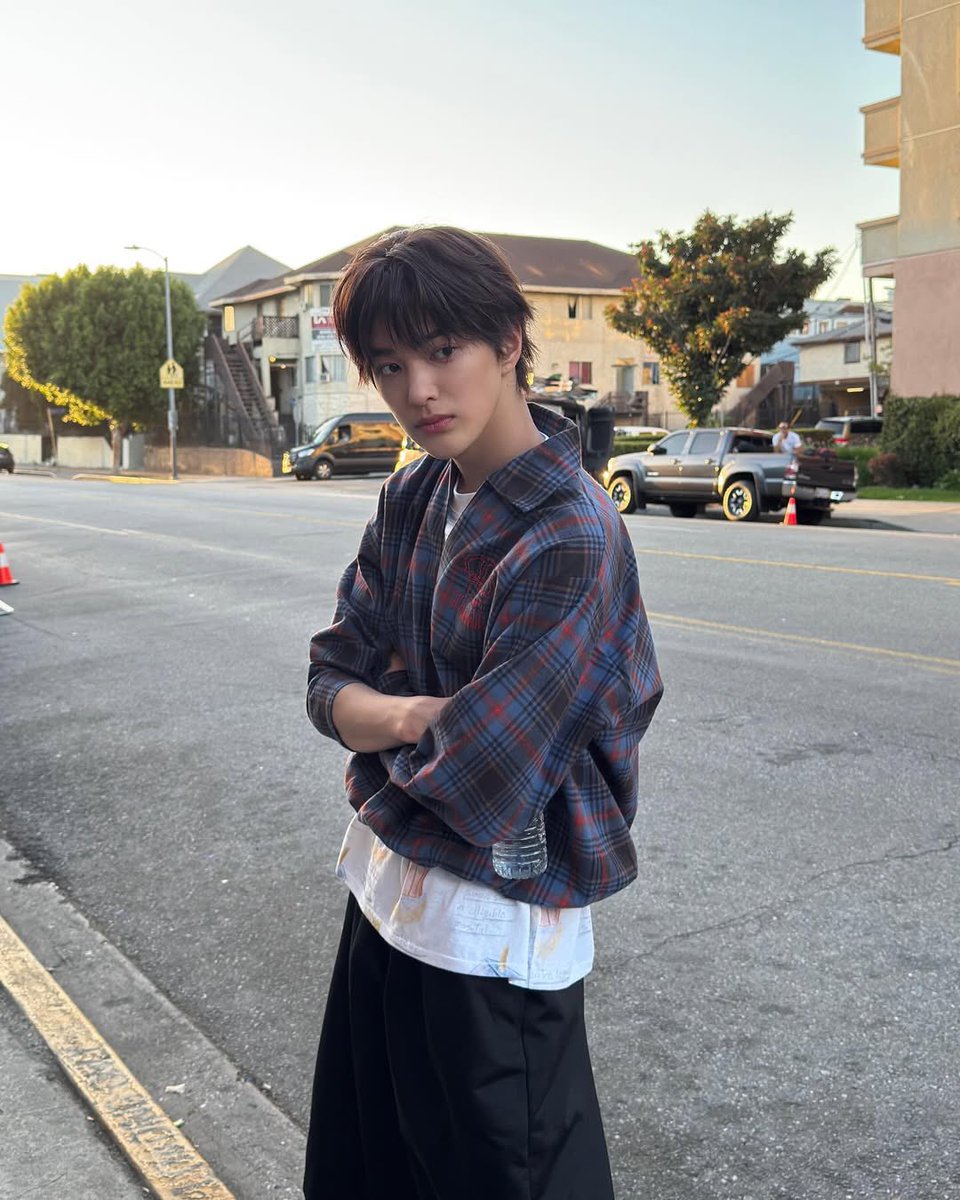 ahnkeonhoo's tweet image. Vifal (1)