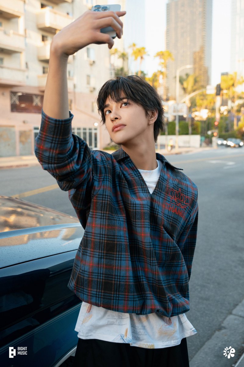 ahnkeonhoo's tweet image. Vifal (1)