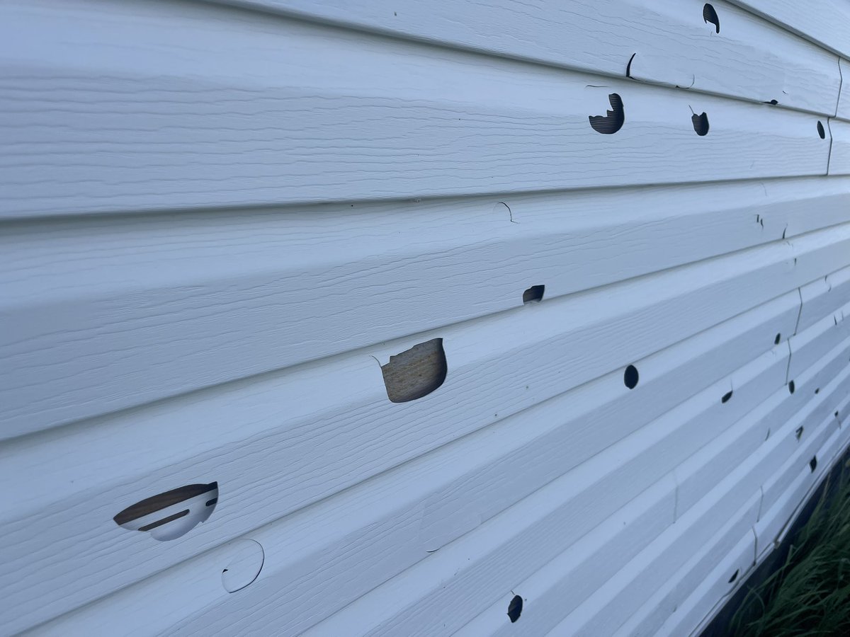 To scale the hail size near Mendham in last nights #skstorm for sure golf balls with some likely tennis ball thrown in the mix