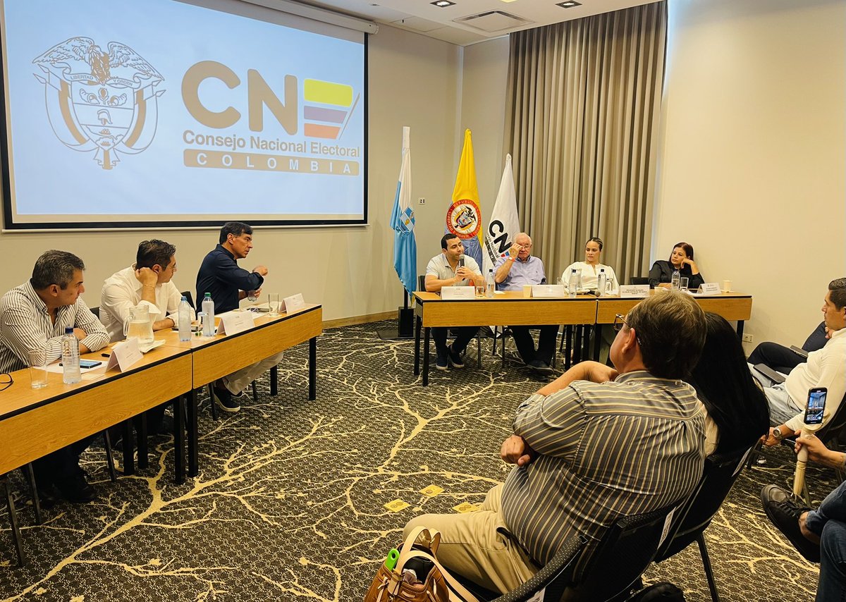 Hoy 21 de agosto #CNEENTerritorio en #DialogosPorLaDemocracia en #SantaMartaMag. 
La multiplicación de la democracia, su activismo, la pedagogía de actores que hacen defensa del derecho a elegir y a ser elegidos. La cercanía a la gente, impulsa  nuestra Misión, nuestra Visión.