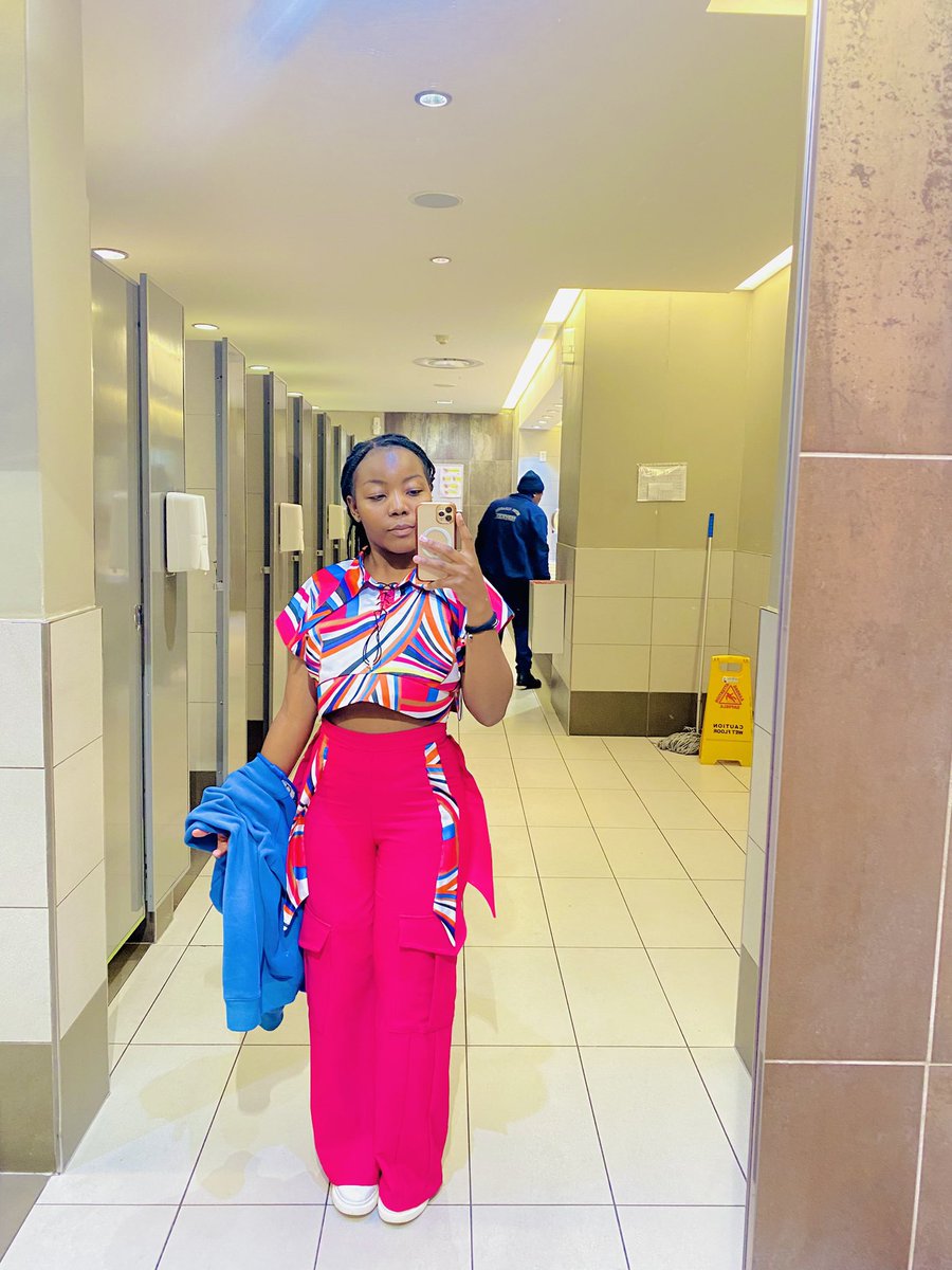 Veeisabel1's tweet photo. Proof of life 🥰 Alhamdulilah🙏🏾 https://t.co/kc1WTkwesJ