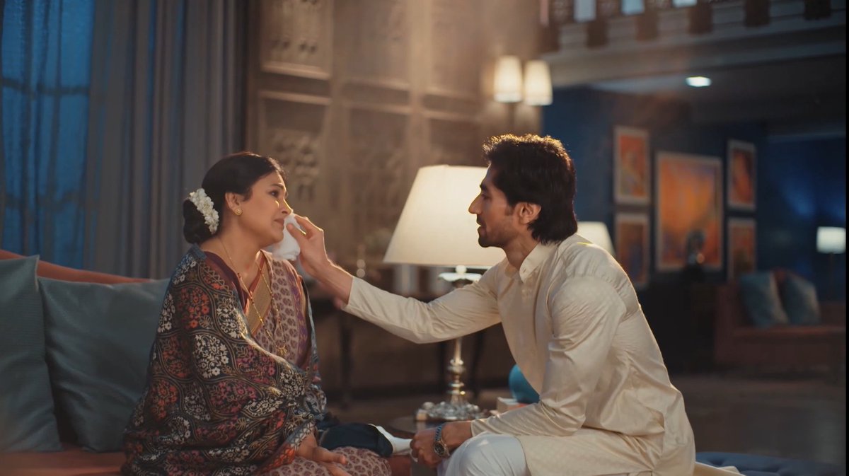 yrrrr_nupur's tweet photo. their bond is so precious to me 🥹🩷 rula diya iss scene ne 😭😭

#HarshadChopda #RishabhKapoor #Balh4 https://t.co/os4ttTCOuG