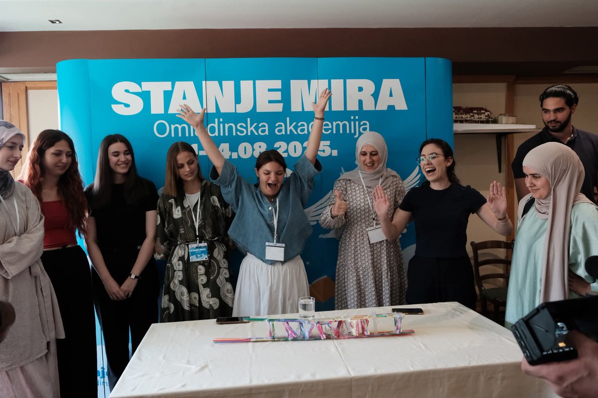 BalkanDiskurs's tweet photo. At the two-week "State of Peace" Academy, organized by @eubih & @PCRCBiH, young people from ๐ง๐ฆ๐ท๐ธ๐ญ๐ท๐ฒ๐ช discussed how cross-border encounters can transform individuals and societies.
More at https://t.co/Wis3mpSQvT
#BalkanDiskurs #BDYouth #stateofpeace https://t.co/9NYVuK8uOk