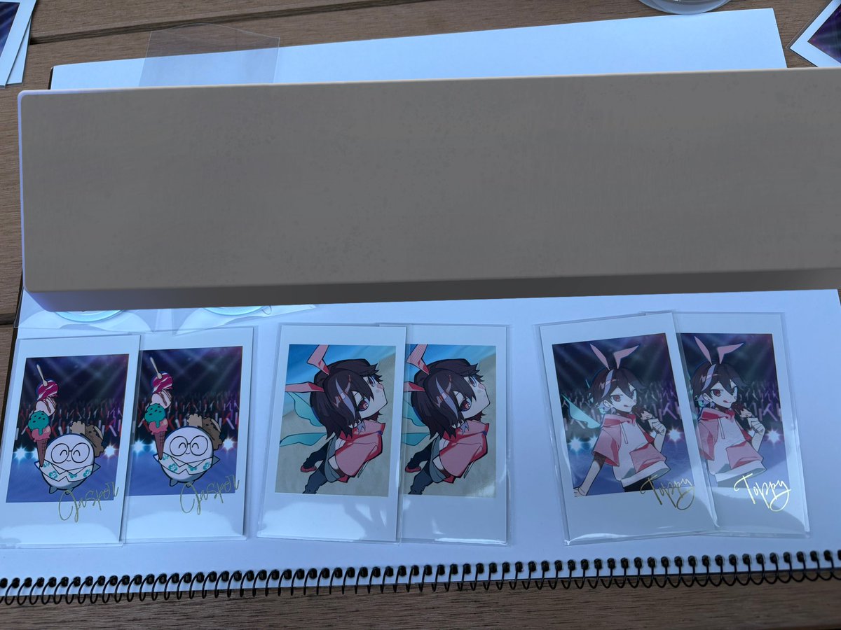 あひる tweet media